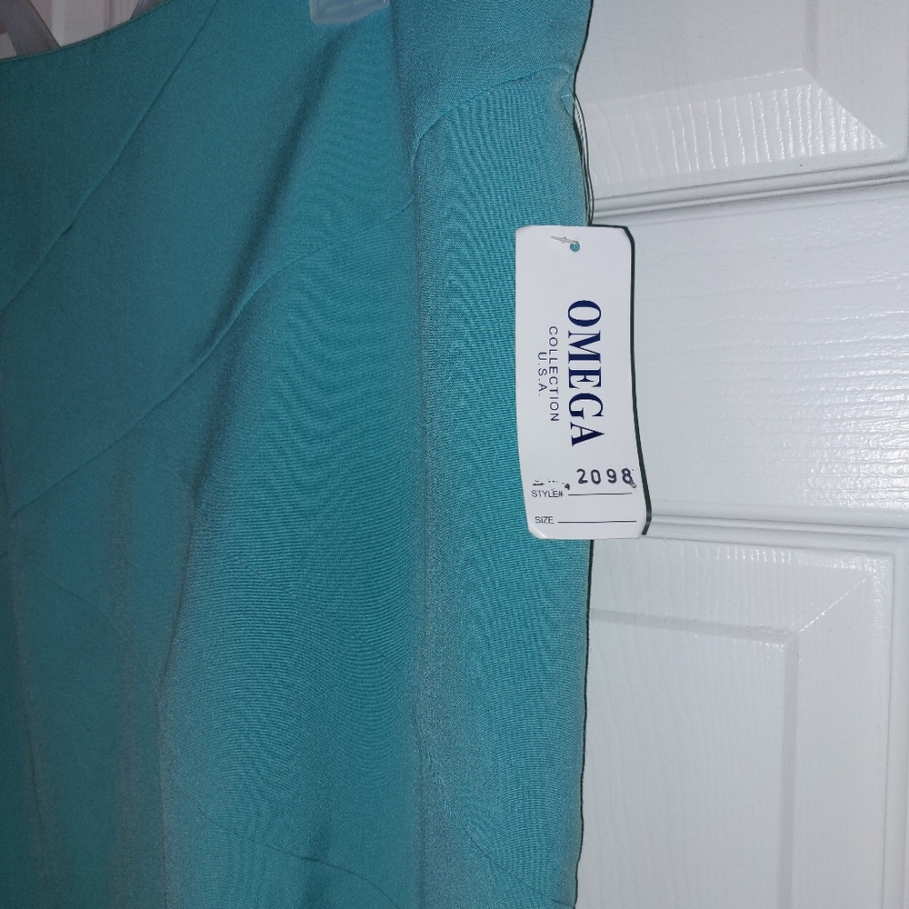 Omega Pencil Skirt - Picture 10 of 14